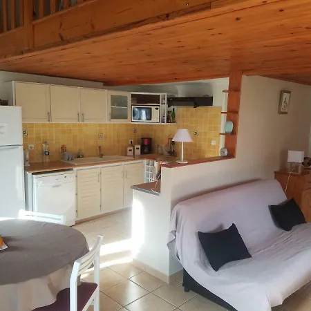Duplex De 70m2 Mitoyen * Ghisonaccia